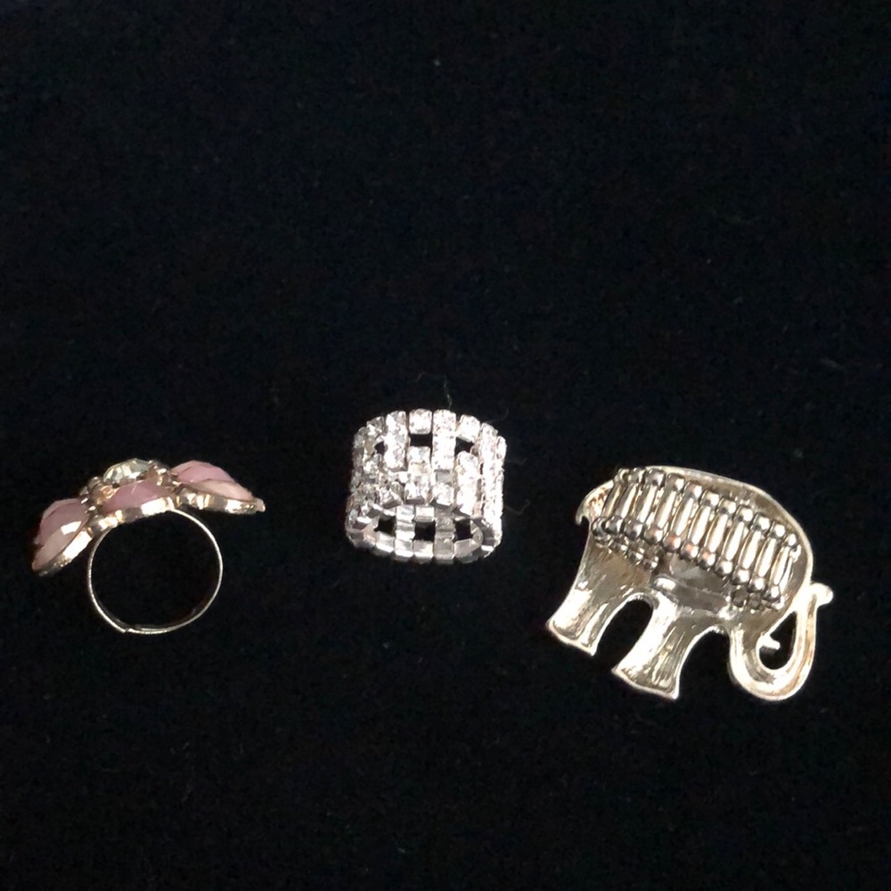 Three Gorgeous Adjustable Rings - Picture 4 of 6